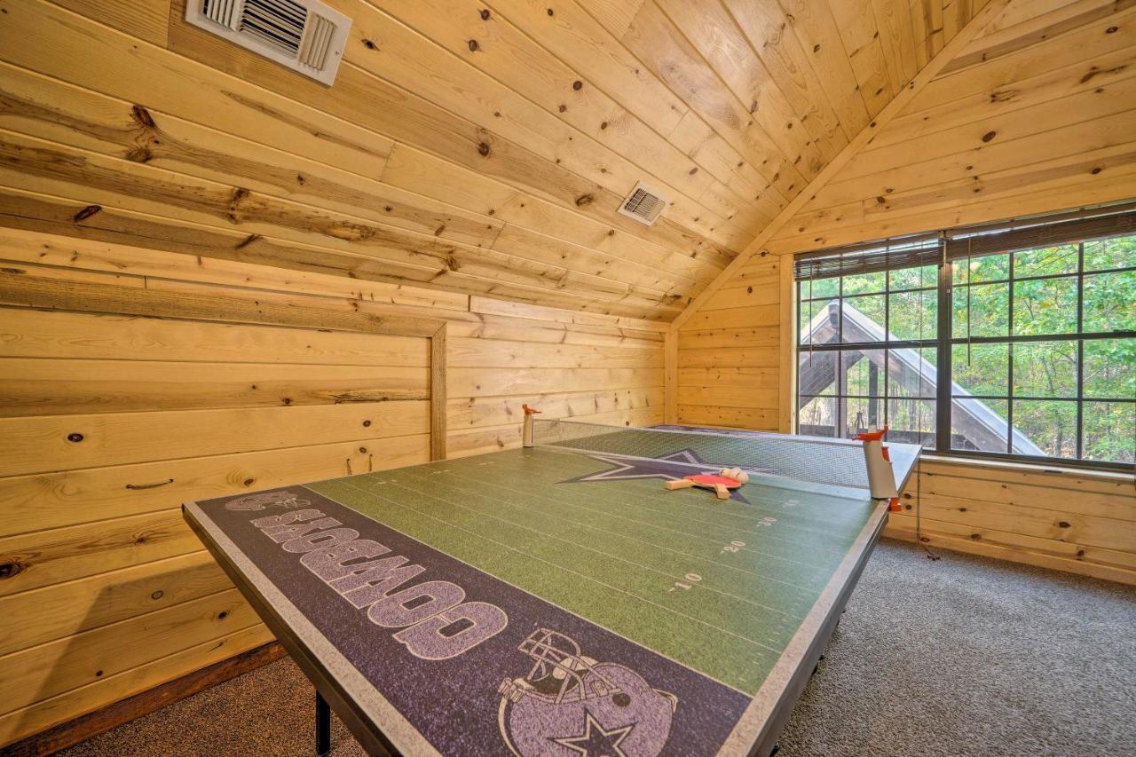 Cabin With Hot Tub And Games, 4 Mi To Beavers Bend! Broken Bow Dış mekan fotoğraf