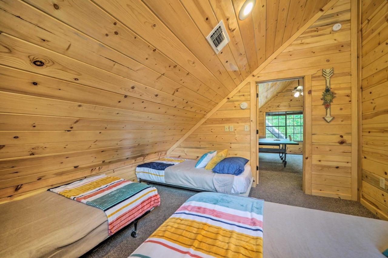 Cabin With Hot Tub And Games, 4 Mi To Beavers Bend! Broken Bow Dış mekan fotoğraf